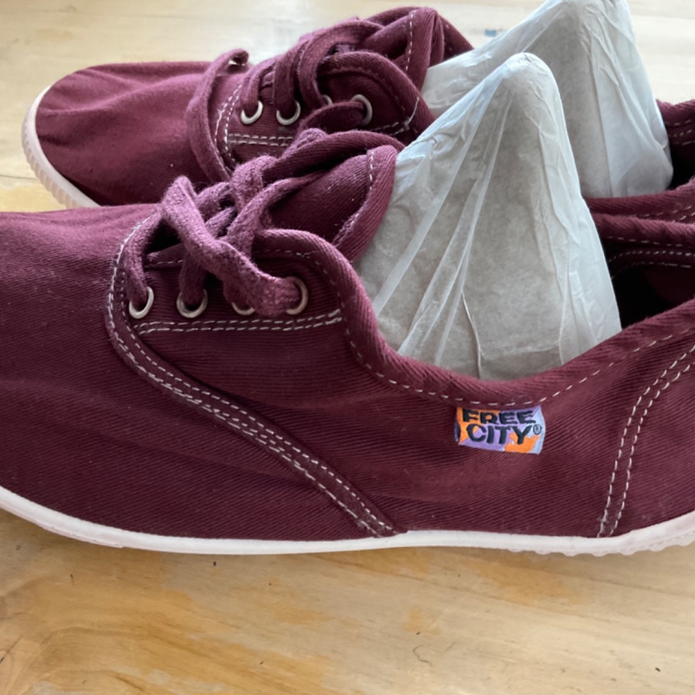 FREECITY VINTAGE TENNIS SHOES BRAND NEW /UNISEX - Picture 5 of 8
